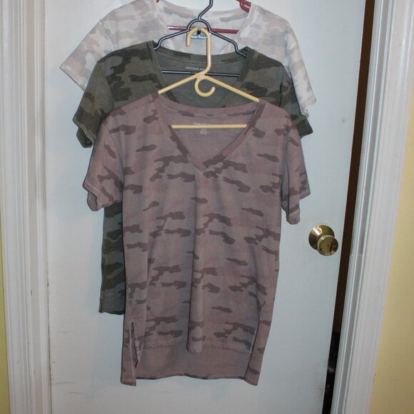 American Eagle Outfitters - Short Sleeve, 3 piece set - Picture 1 of 3